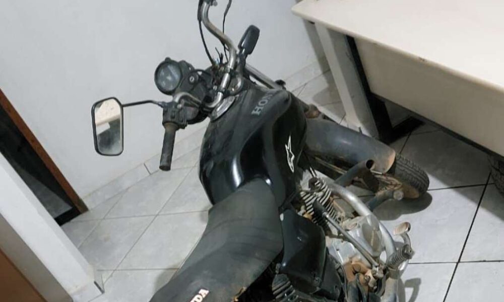 Pol Cia Prende Homem E Recupera Moto Furtada No Vale Do Rio Doce