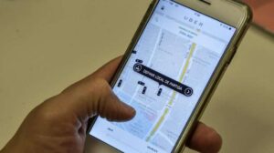 Motoristas de Uber vão reajustar temporariamente valor do preço das viagens