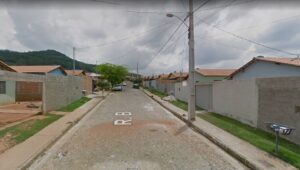 Adolescente suspeito de tráfico de drogas é executado na porta de casa