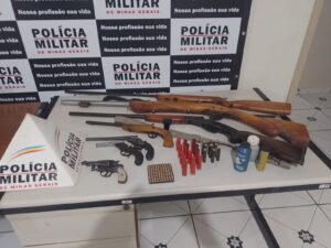 Polícia Militar prende homem com um arsenal particular em Coroaci