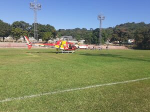Homem morre após sofrer parada cardíaca durante partida de futebol em Santa Luzia
