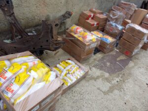 PM recupera três toneladas de alimentos roubados em Betim