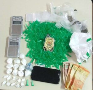 Suspeito de tráfico de drogas é preso em Janaúba