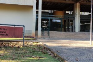 Instalação de novas catracas em campus da UFMG reforça a segurança da universidade