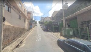 Homem é encontrado morto com perfurações pelo corpo em BH