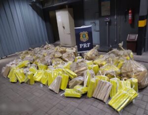 PRF apreende mais de 1 tonelada de maconha em Betim