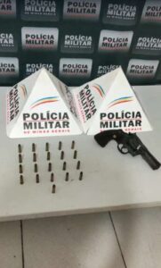 Suspeitos são presos com armas ao voltarem para presídio após ‘saidinha’