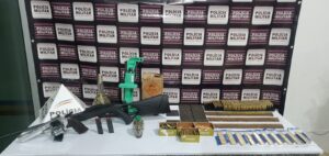 Colecionador que utilizava armas para ameaçar companheira é preso no interior de Minas