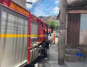 Incêndio na Vila Oeste, em BH, deixa morador com 70% do corpo queimado