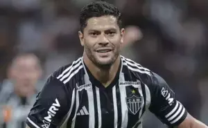 “É fácil falar, temos de dar as caras”: Hulk é sincero sobre situação do Atlético