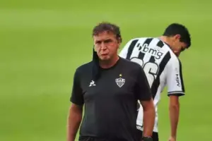 Cuca diz se pediu demissão do Corinthians em menos de 1 semana: “Vou me preparar”