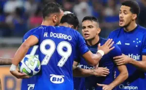 Dourado fala da briga com Bruno Rodrigues em jogo do Cruzeiro e leva resposta