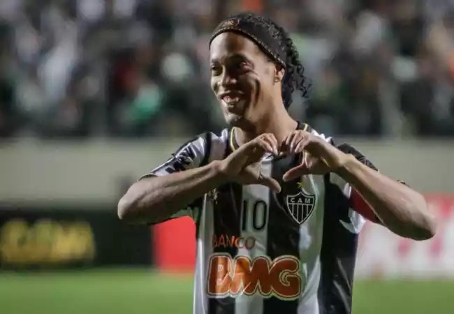 Ronaldinho Gaúcho foi um dos jogadores que conquistaram o Campeonato Mineiro em 2013