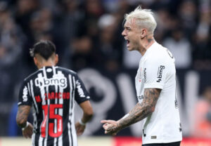 Corinthians fez 2 a 0 durante a partida e venceu o Atlético nos pênaltis