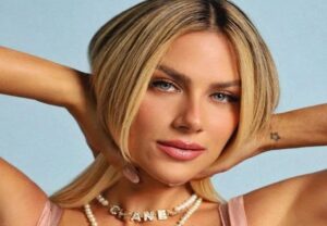 Giovanna Ewbank contou para Paolla Oliveira que tem coleção de vibradores