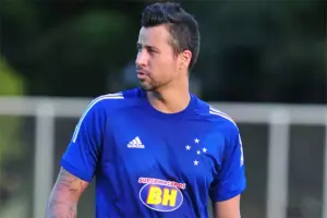Ex-técnico do Cruzeiro detona permanência de Fábio no time: “Tinha que tirar”