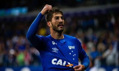 Lucas Silva pode voltar ao Cruzeiro após duas passagens pelo clube