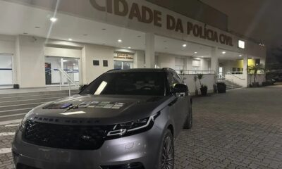 Carro de ex-jogador do Cruzeiro é recuperado após ser roubado no Rio