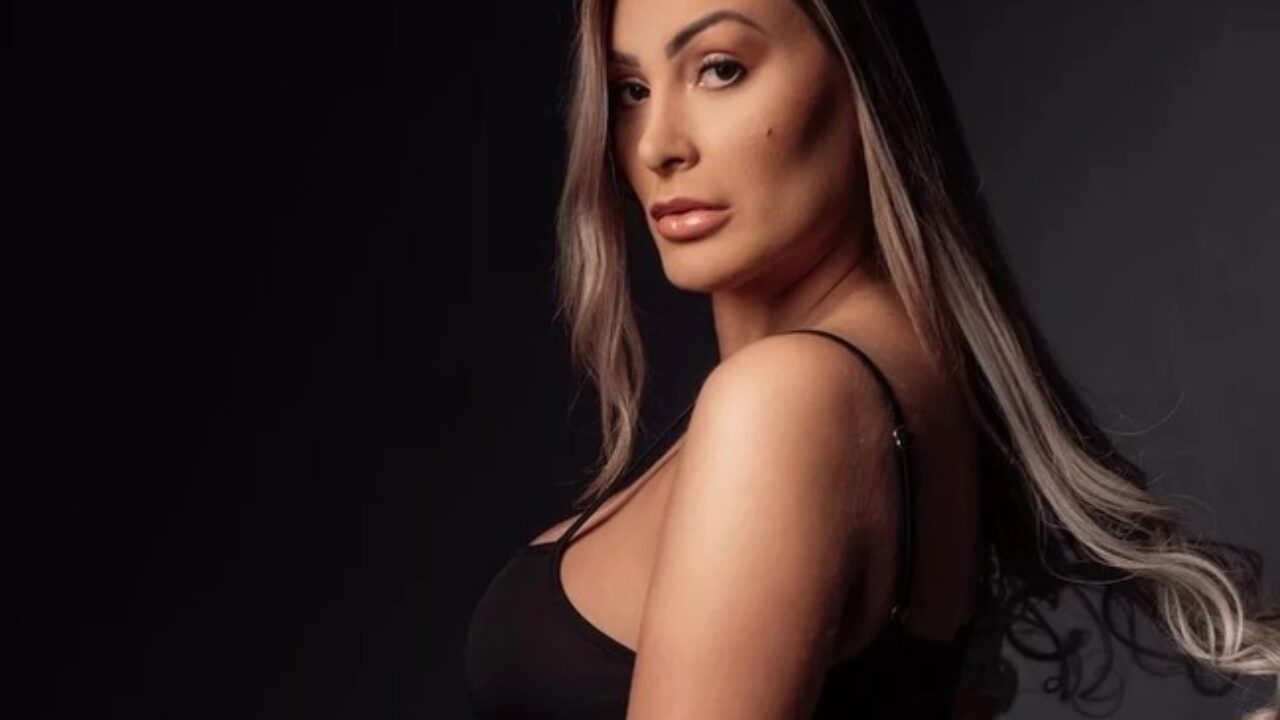 Andressa Urach relata zoofilia aos 11 anos para seguidores