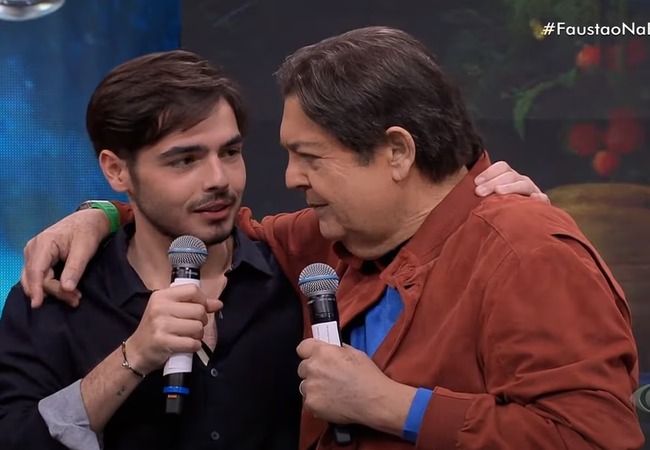 Filho de Faustão assumiu lugar do pai em programa da Band