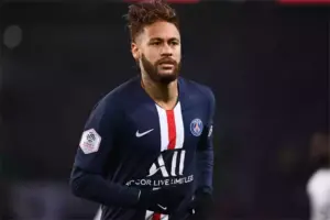 PSG tenta se livrar de Neymar e oferece como empréstimo de graça, diz jornal