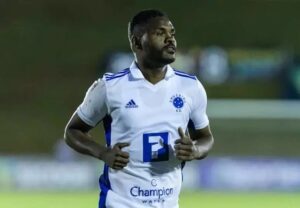 Nikão chegou como promessa mas perdeu espaço no Cruzeiro