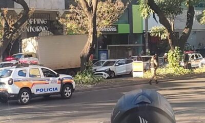 Polícia Militar se concentra na Savassi, em BH, para evitar furtos