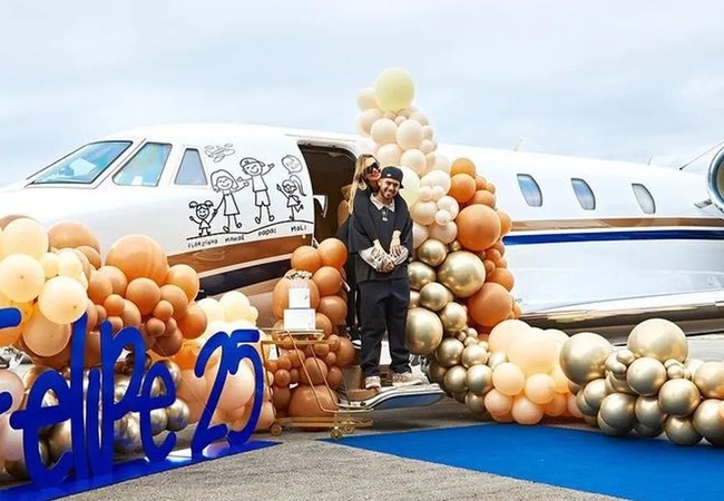 Virgínia Fonseca mantém avião milionário dado a Zé Felipe em seu nome