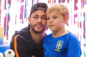 Neymar mostra foto de David conhecendo sua irmã Mavie: “Meus maiores amores”