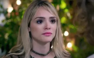 Atriz da Globo Isabelle Drummond é assaltada e bandidos levam seu carro