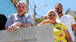 Prefeito de BH entrega obras de prevenção ao risco na capital