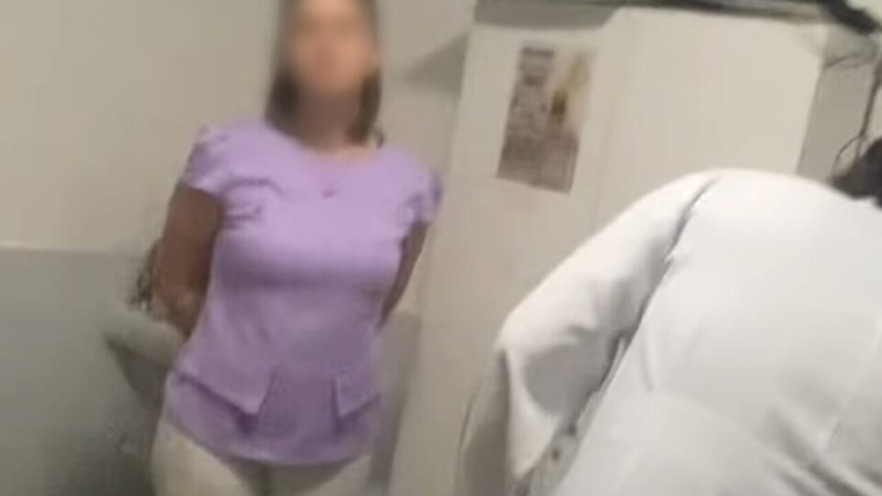 Jovem é agredida por esposa de ginecologista: 