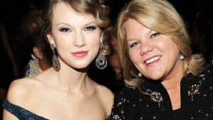 Mãe de Taylor Swift já proibiu a filha de cantar no Brasil