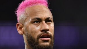 Neymar muda completamente o visual e mostra o “new look”