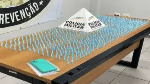 Motorista de aplicativo é preso na Grande BH com 700 pinos de cocaína