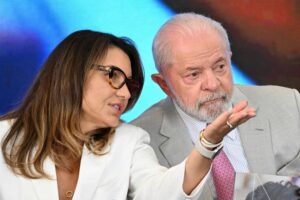 Perfil de Janja é hackeado e posta ofensas de teor sexual; Lula é acordado