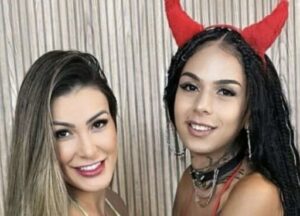 Andressa Urach choca ao fazer vídeo adulto com tema da Bíblia