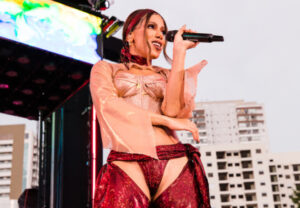 Anitta anuncia tema do Ensaios no Carnaval de BH do ano que vem