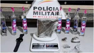 Homem é preso em MG vendendo drogas personalizadas da Barbie