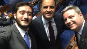 Aécio Neves pode fechar com Gabriel visando Governo de Minas em 2026