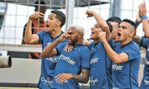 Atacante do Cruzeiro detona colega após ‘fofoca’ sobre o time