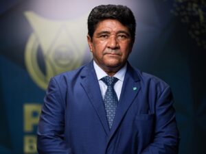 Presidente da CBF diz não concordar com paralisação dos jogos