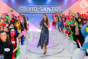 Herdeira do Sílvio Santos presenteou mulheres que estavam na plateia
