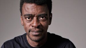 Antes da música, Seu Jorge morou nas ruas.