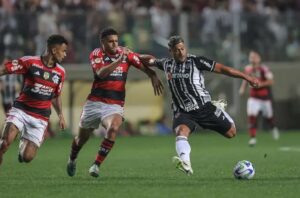 A diretoria do Atlético-MG está de olho em jovem promessa do Flamengo
