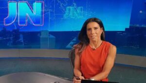 Mônica Teixeira mantém0 posição no “Jornal Nacional” apesar de rumores