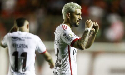 Atuações do Flamengo contra o Vitória: Carlinhos sai como herói