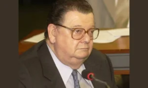 Morre o economista e ex-ministro Delfim Netto, aos 96 anos