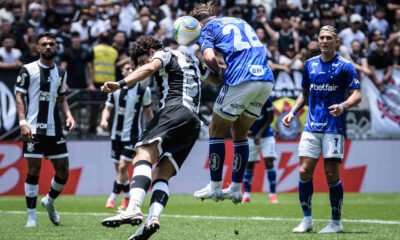 Atuações do Corinthians contra o Cruzeiro: Depay, diferenciado