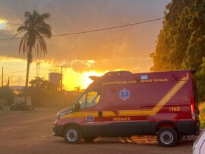 De acordo com as informações dos bombeiros, o homem alegou estar fugindo de uma situação de violência quando entrou na galeria subterrânea